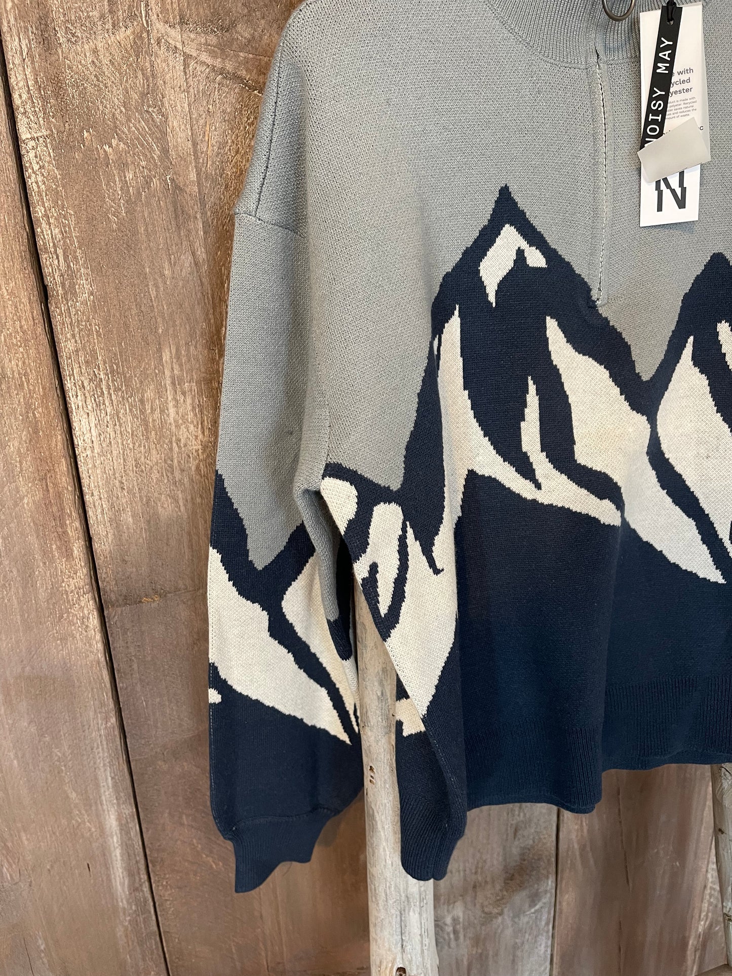 Strickpullover grau mit Bergmotiv Woman