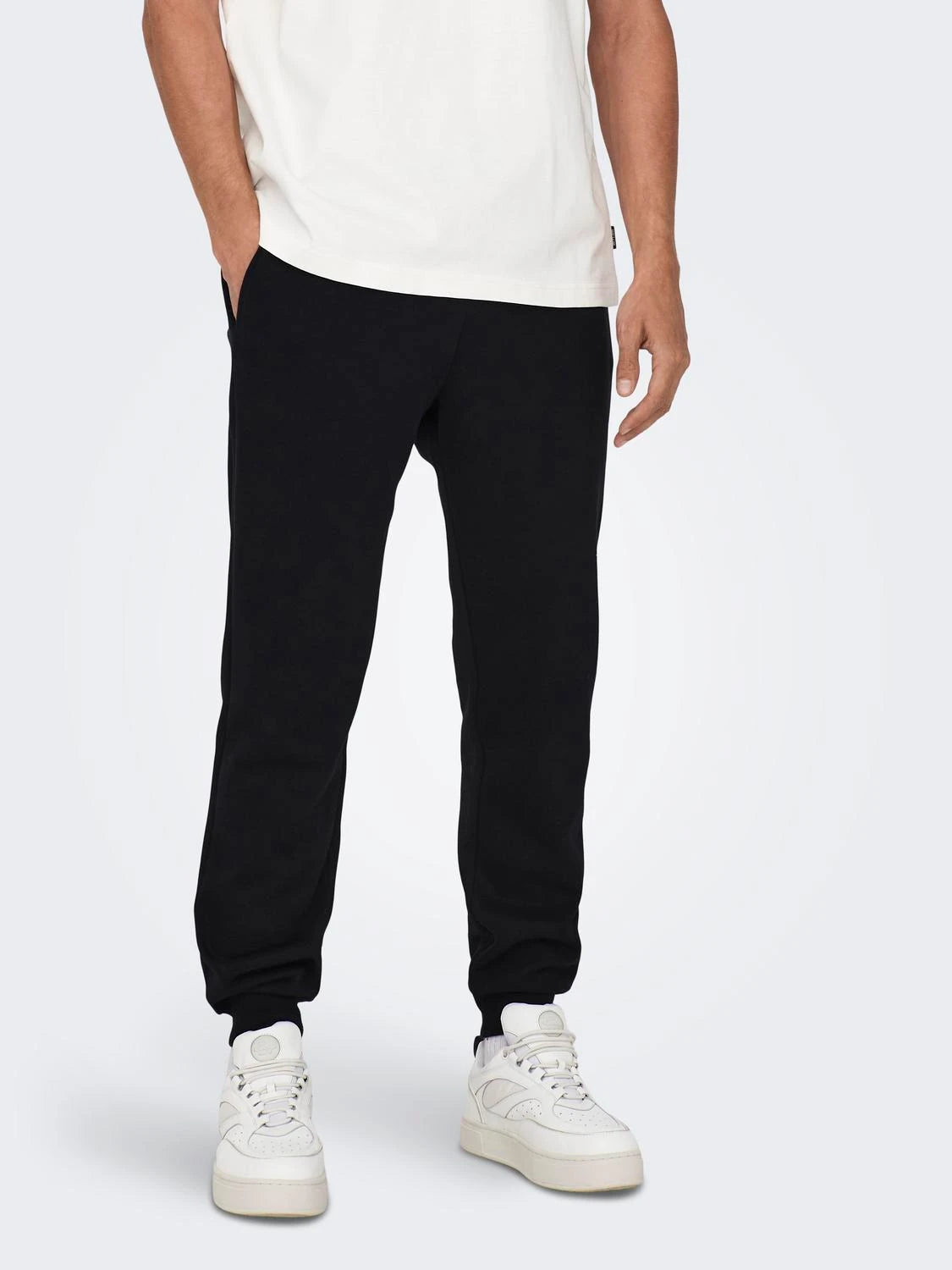 Jogginghose black