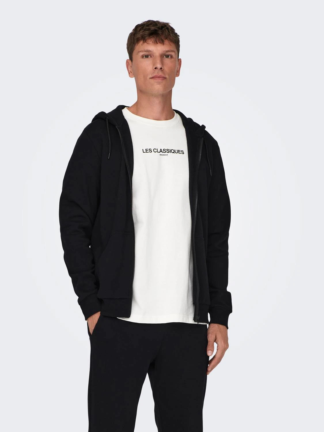Sweatjacke black