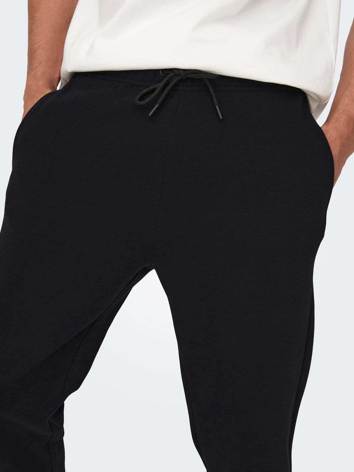 Jogginghose black